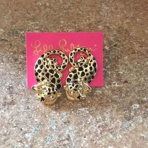 Lilly leopard earrings